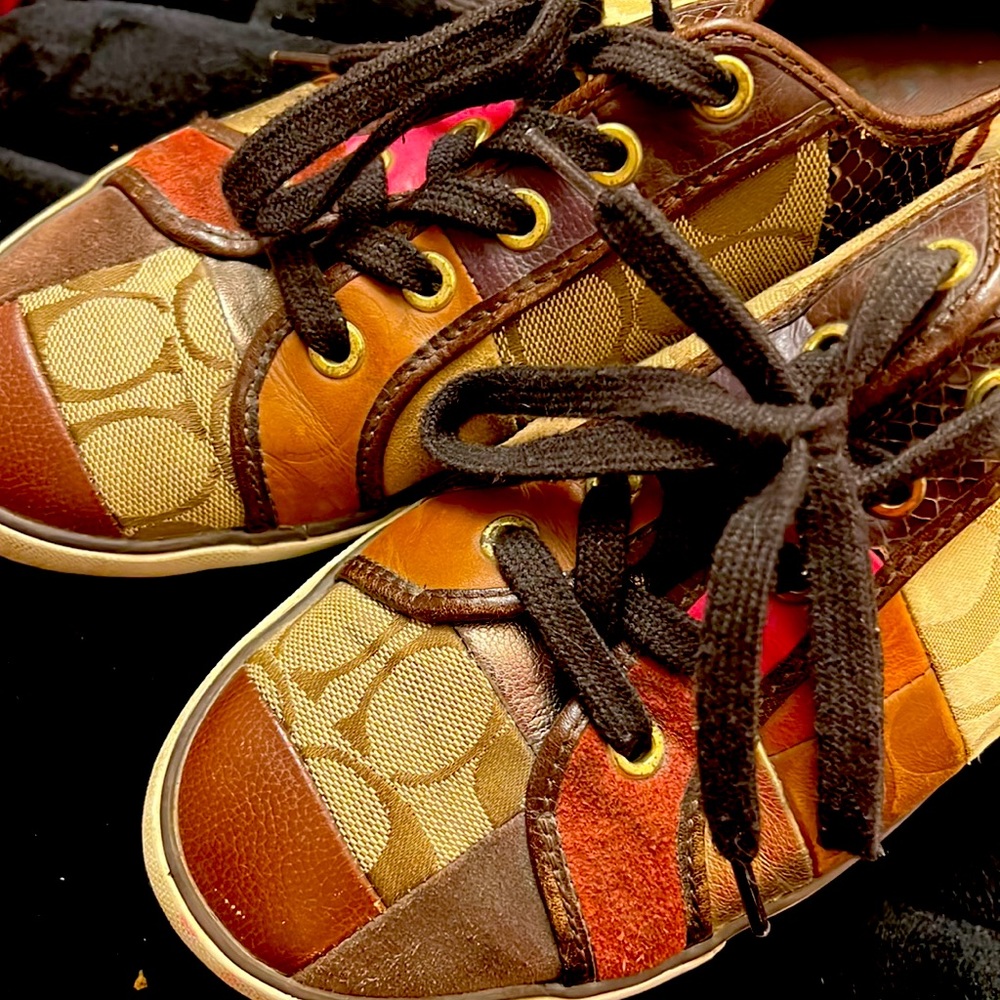 Coach Shoes - Picture 2 of 4